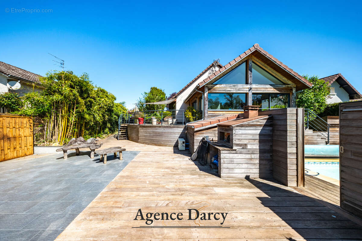 Maison à SAINT-JULIEN