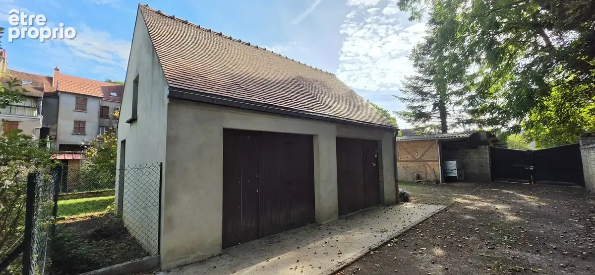 Clamecy, proche centre ville, MAISON avec JARDIN et GARAGE - photo 18
