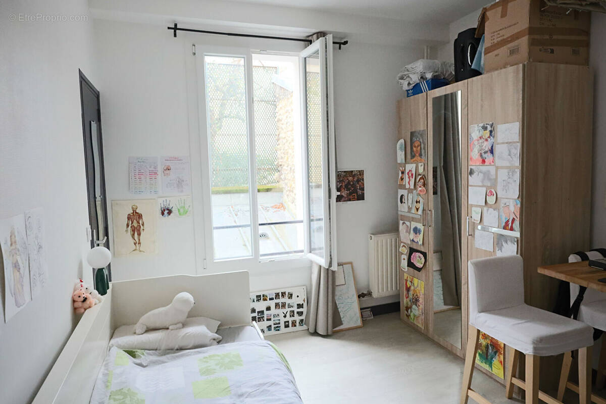 Appartement à PARIS-14E