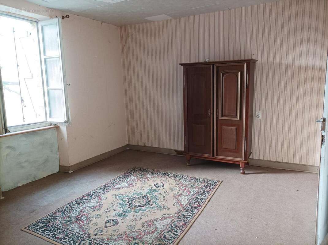 Maison 135 m² à Caniac-Du-Causse  - photo 8