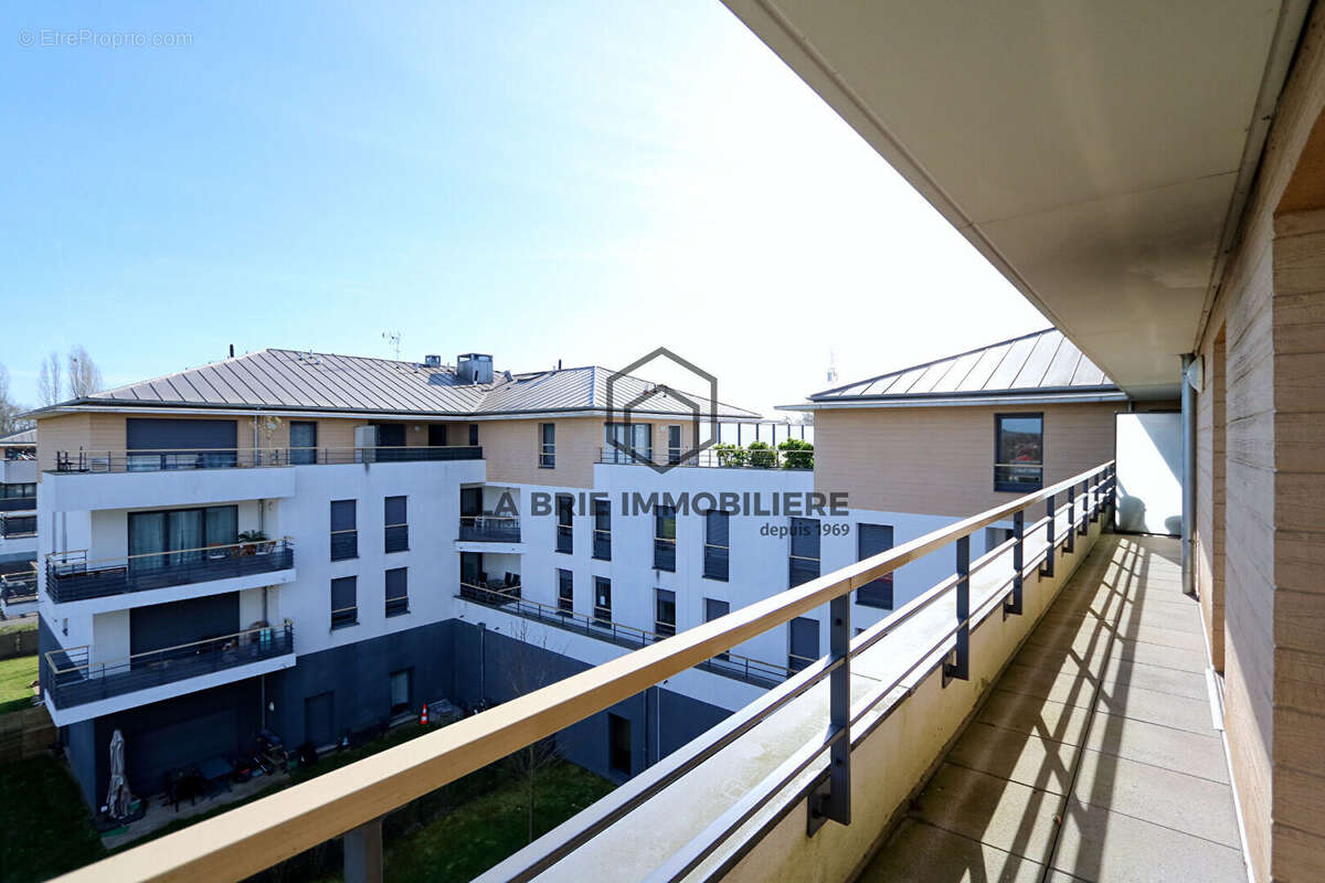 Appartement à VILLECRESNES