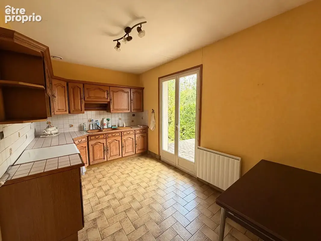 Une maison facile à vivre de plain pied sur un beau terrain clos de 996 m² ! - photo 6