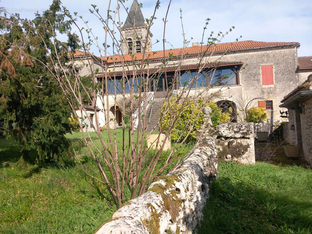 Maison à LACAPELLE-CABANAC