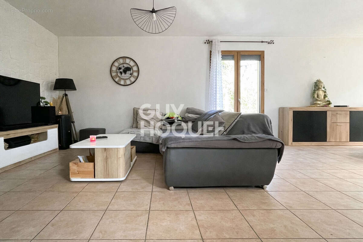 Appartement à HEYRIEUX