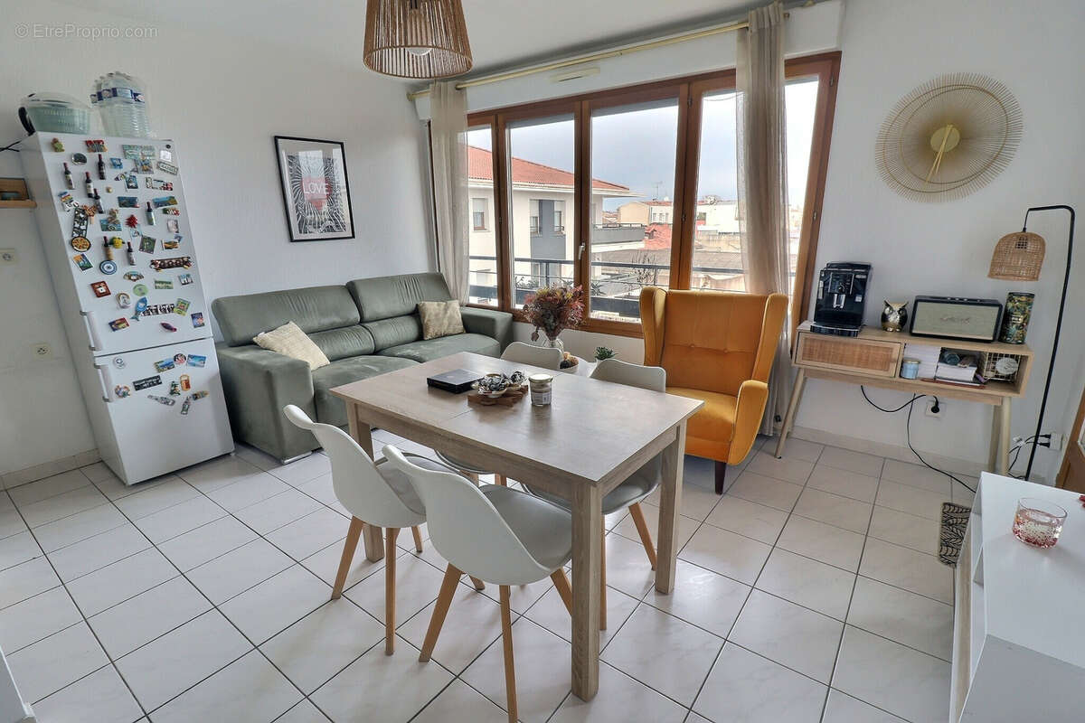 Appartement à LUNEL
