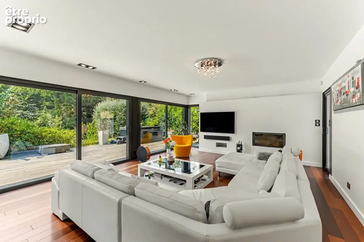 Maison 6 pièces 245 m² à vendre à Rouffiac-Tolosan (31180) - photo 2