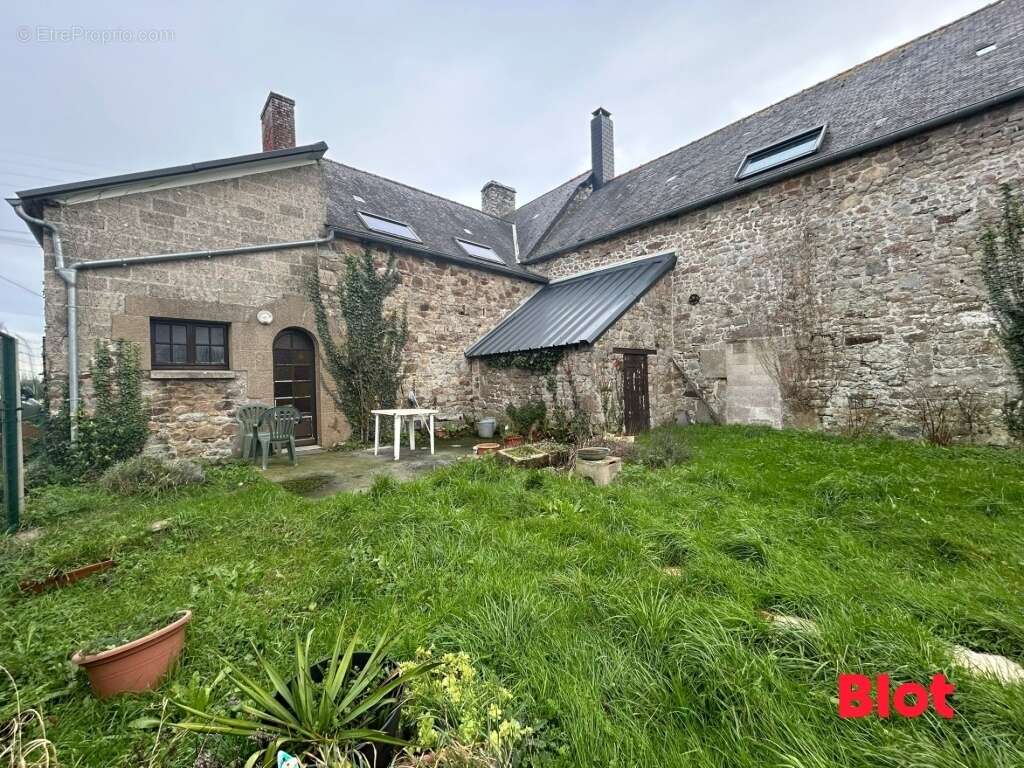 Maison à MONT-DOL