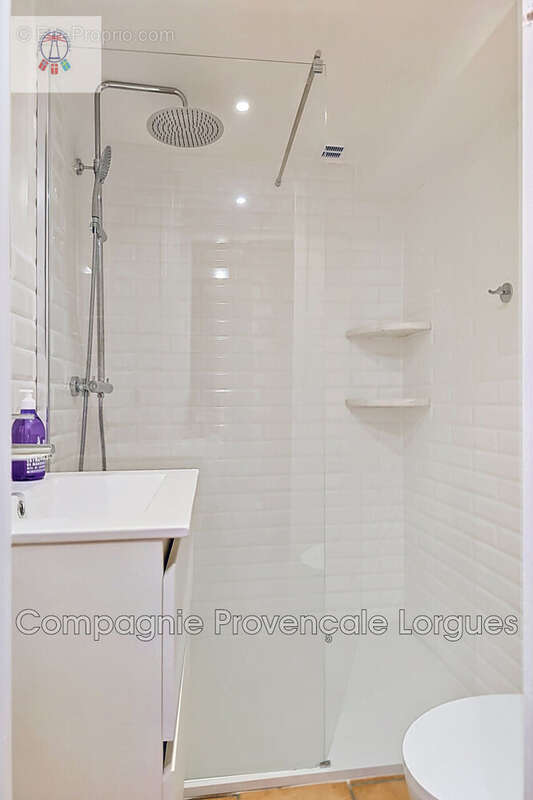 Appartement à LORGUES