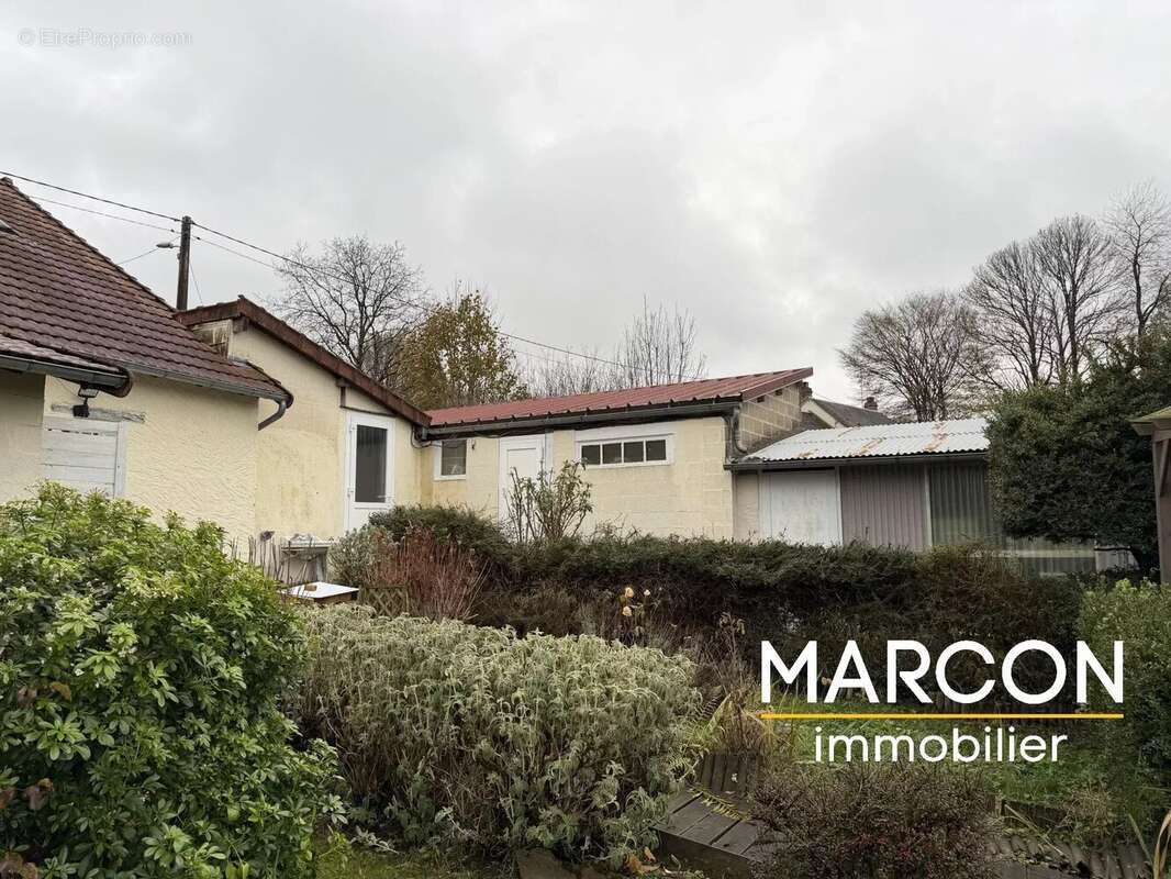 Maison à MOUTIER-MALCARD