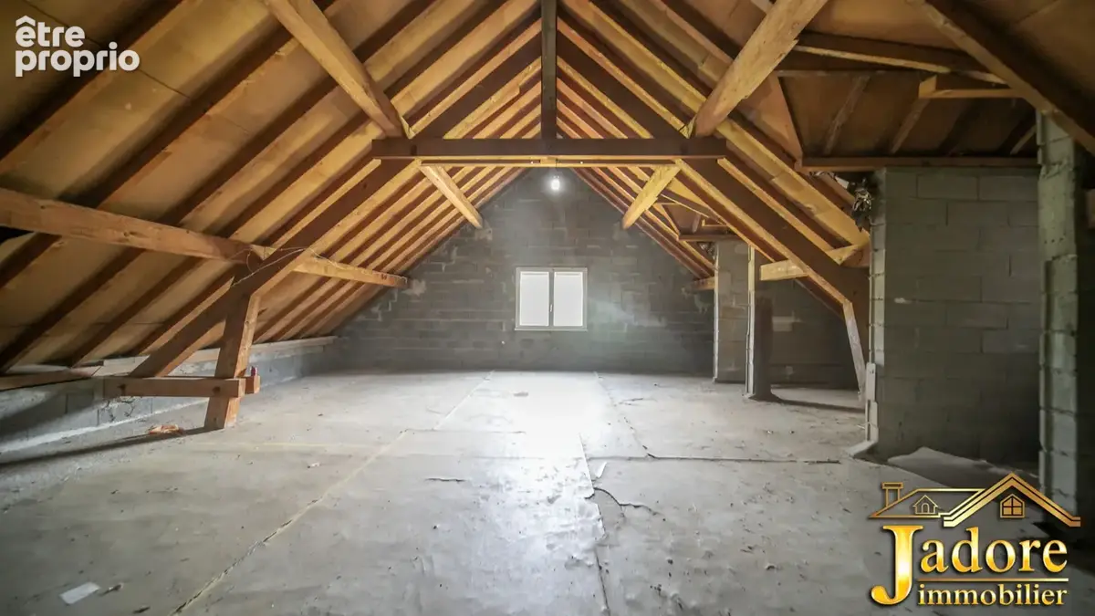 *** trop tard ** maison de village beau volume - photo 20