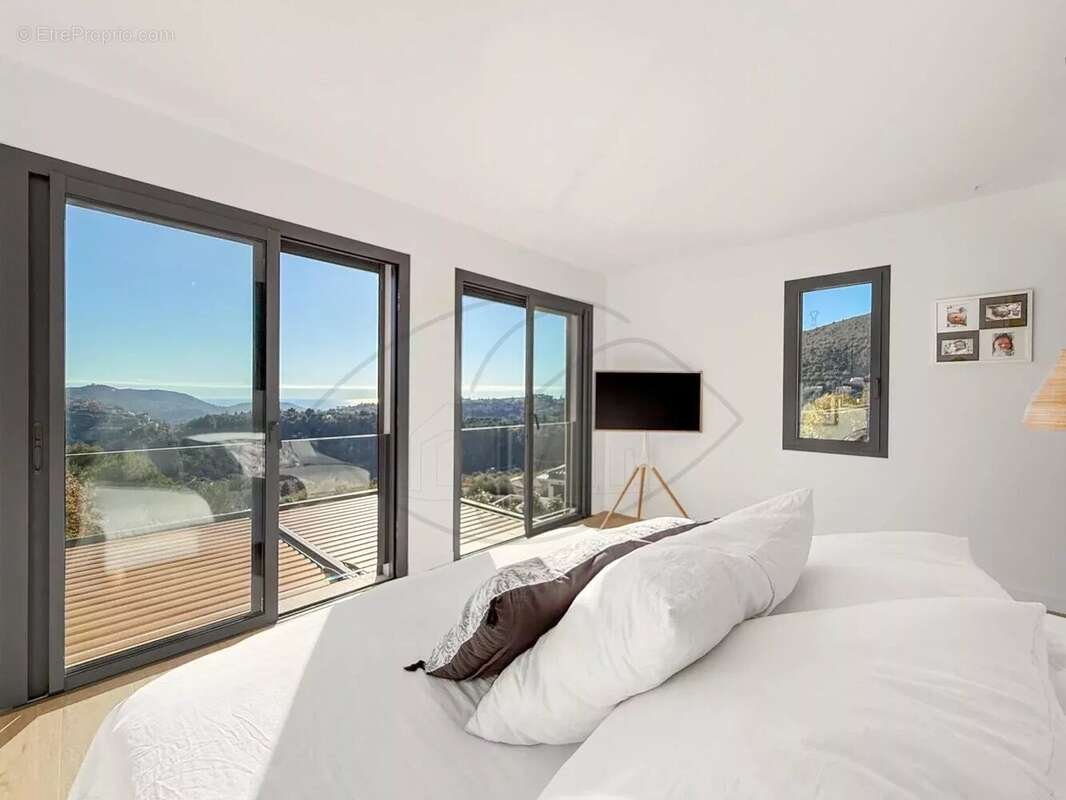 Appartement à FALICON