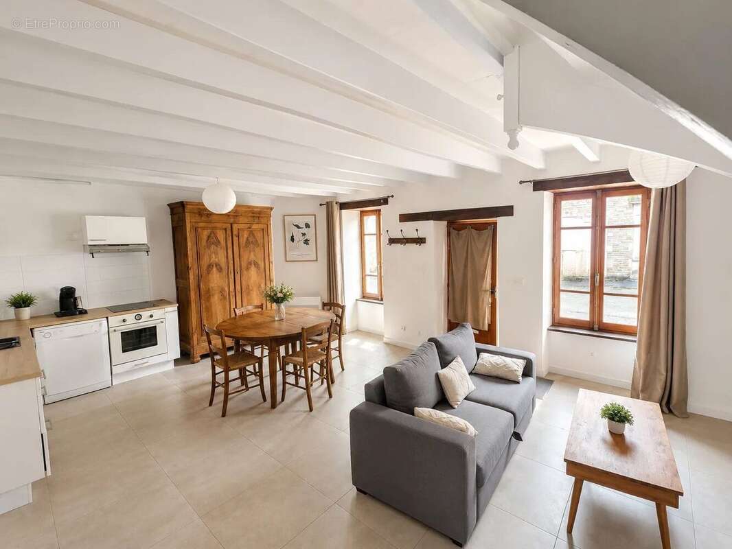 Maison à DEGAGNAC