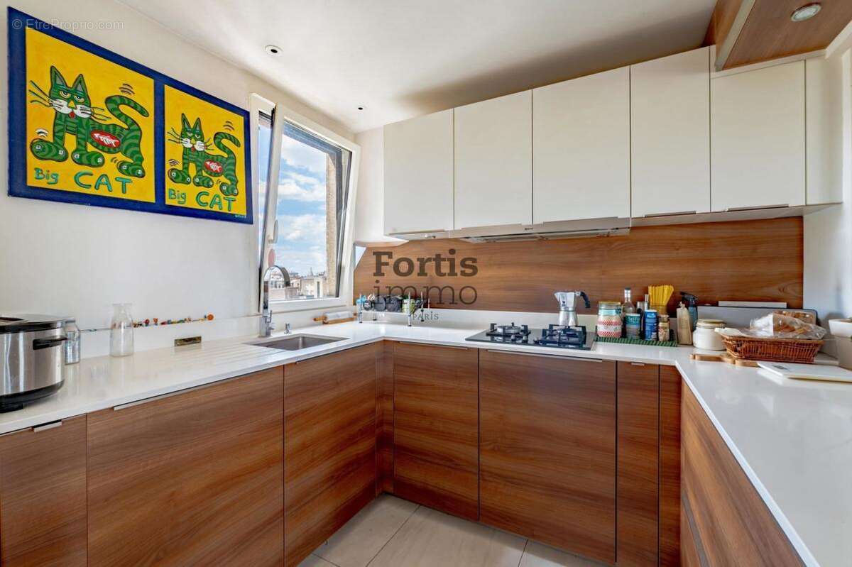 Appartement à PARIS-14E