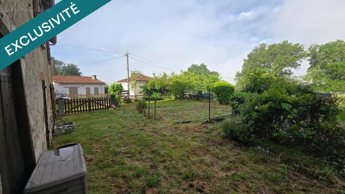 Maison 162 m² à Adriers  - photo 4
