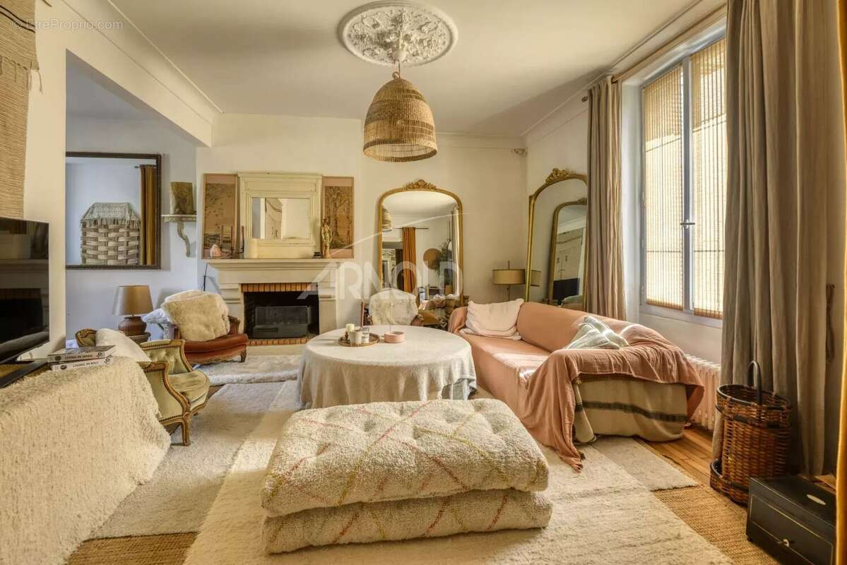 Maison de charme Saint -Etienne De Montluc - photo 6