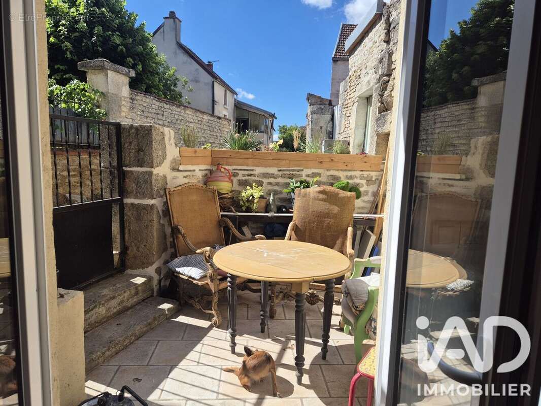 Maison 50 m² à Cry  - photo 8