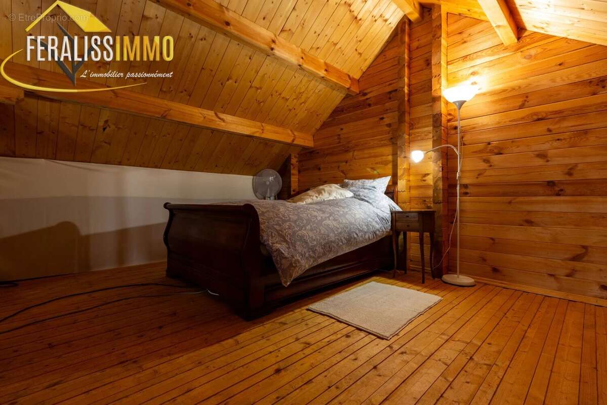 Maison à VAUX-SUR-SEINE