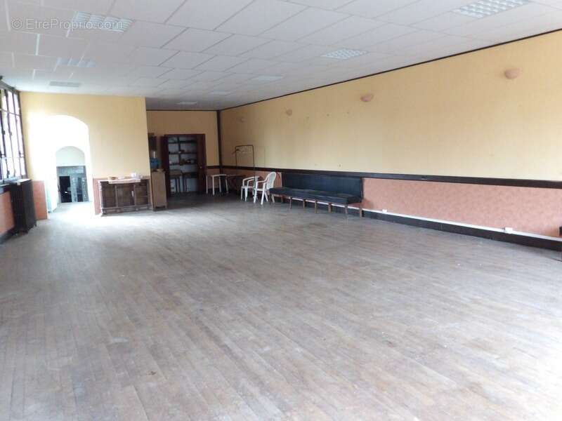 Commerce à BUXIERES-LES-MINES