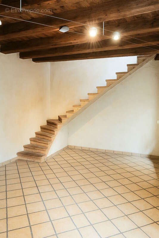 Une villa, une opportunité pour les amoureux de la rénovation - photo 6