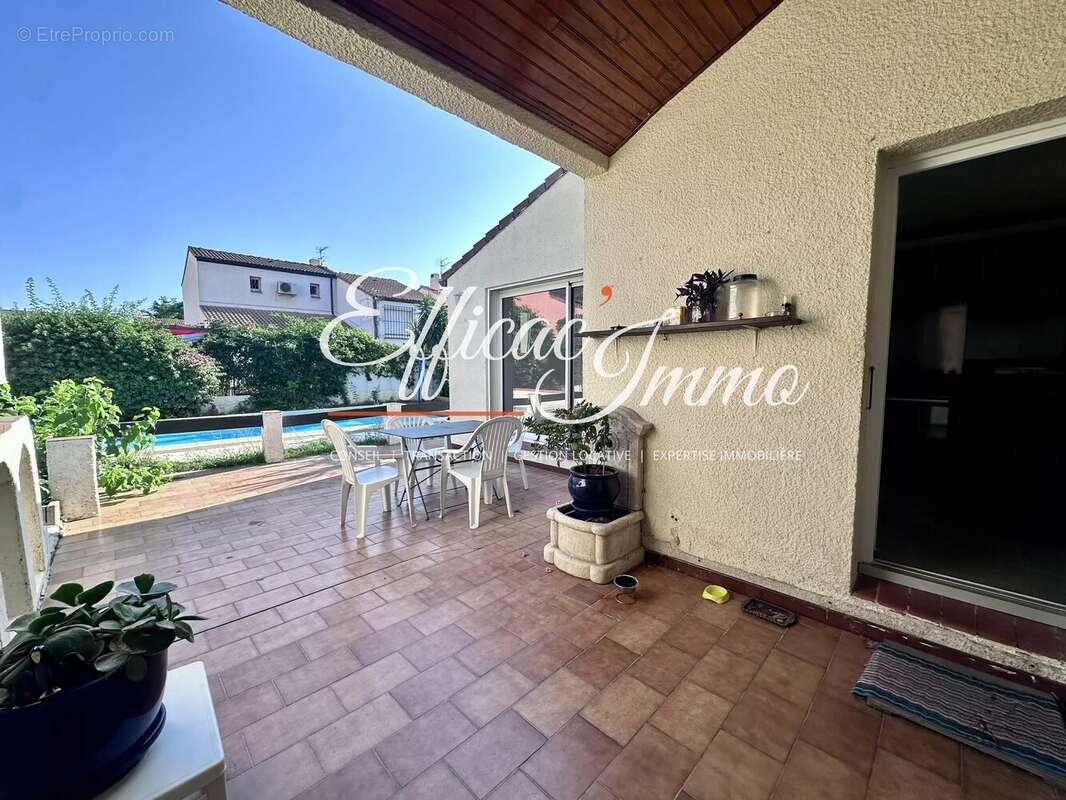 Villa 3 faces entièrement rénovée avec piscine - photo 19