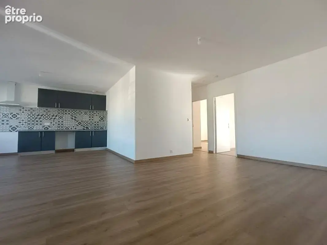 Appartement Istres 4 pièce(s) 101 m2 ET Terrasse - photo 8