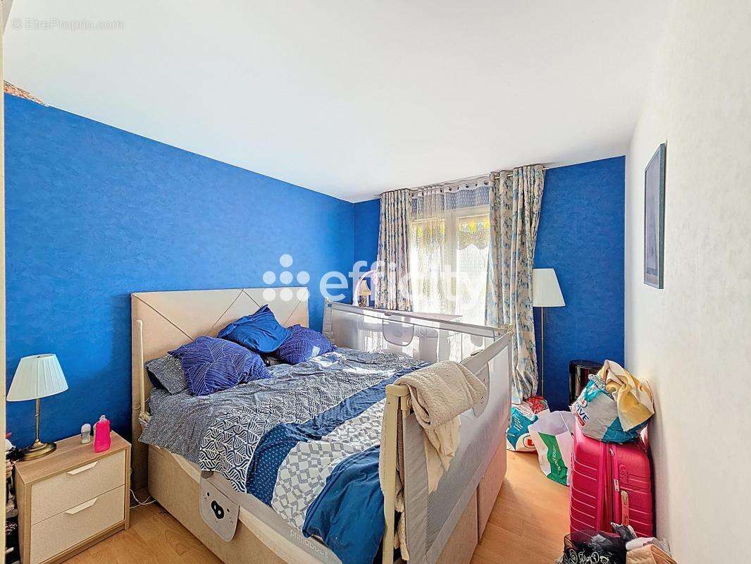 Appartement à LE PLESSIS-TREVISE