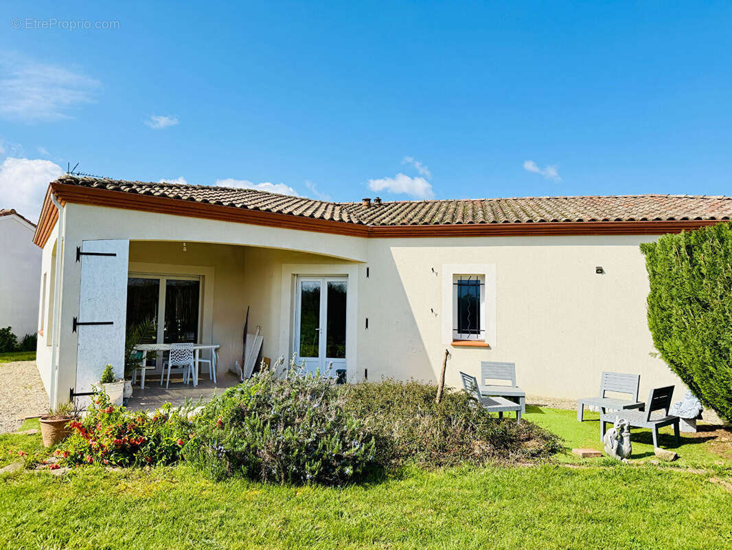 Maison à SAINT-SYLVESTRE-SUR-LOT