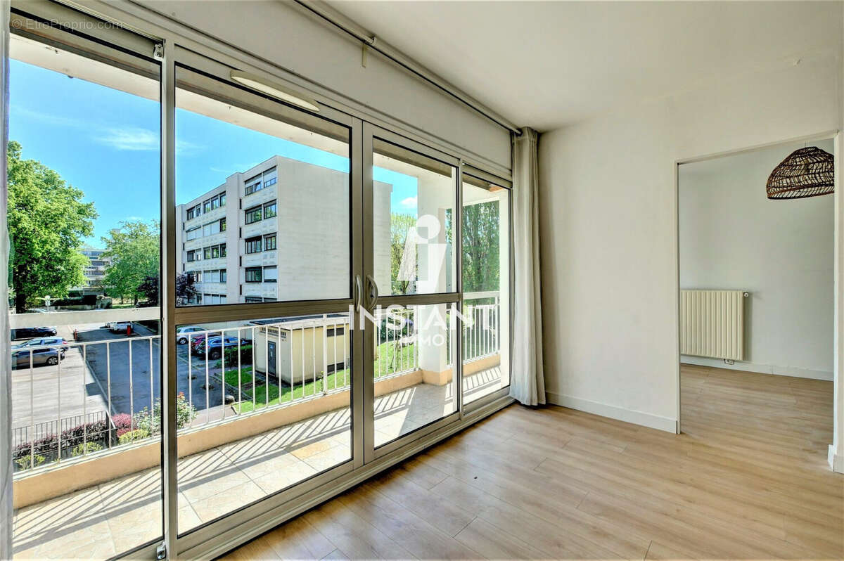 Appartement à LIMEIL-BREVANNES