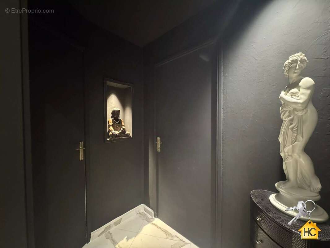 Appartement à MANDELIEU-LA-NAPOULE