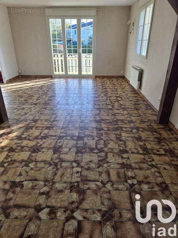 Photo 2 - Maison à MONTMIRAIL