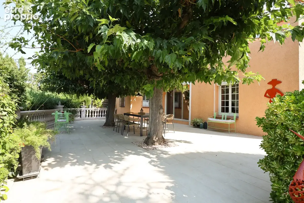 Villa d'exception de 146 m2 avec piscine, sous-sol de 105 m2 et terrain de 1780 m2 sans vis-a-vis - photo 23