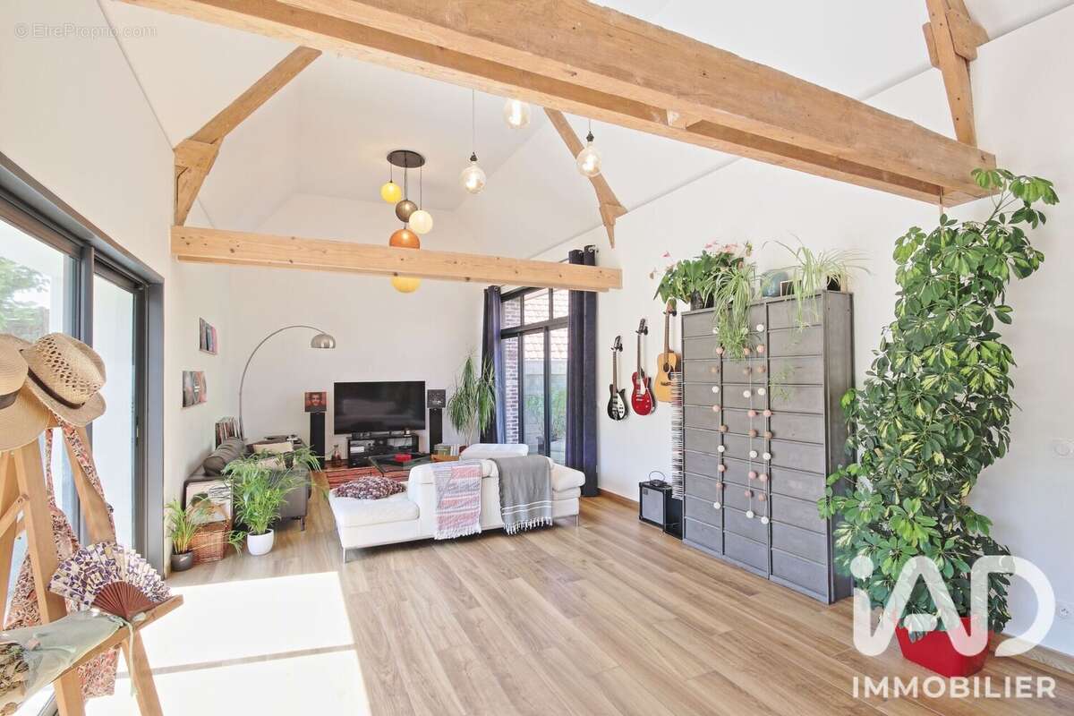 Maison 275 m² à Maroeuil  - photo 5