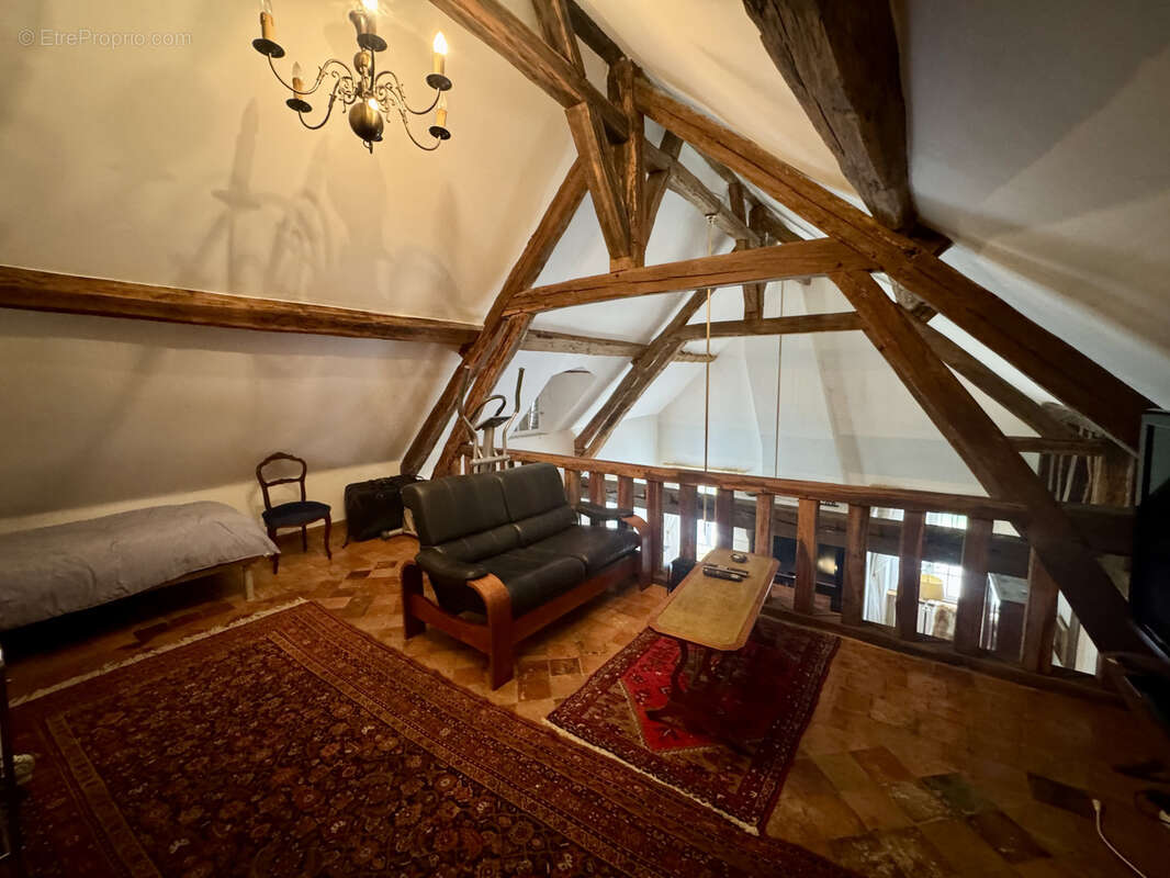 Maison à VIEILLES-MAISONS-SUR-JOUDRY