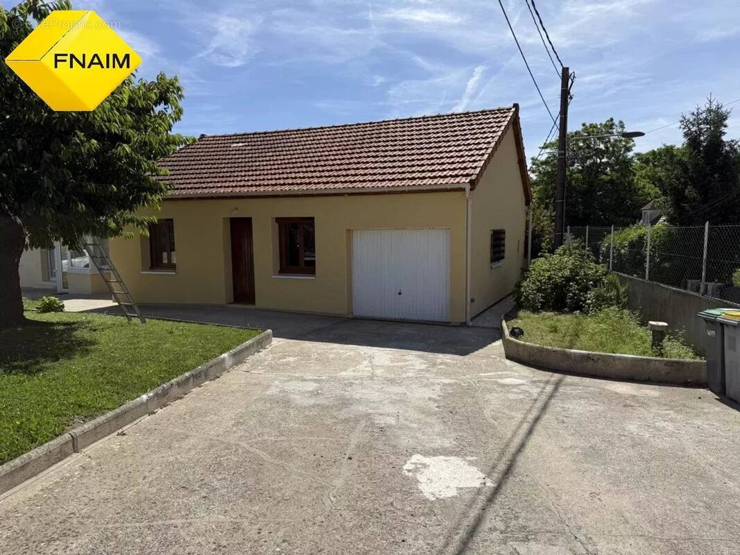 Maison à LA VILLE-DU-BOIS