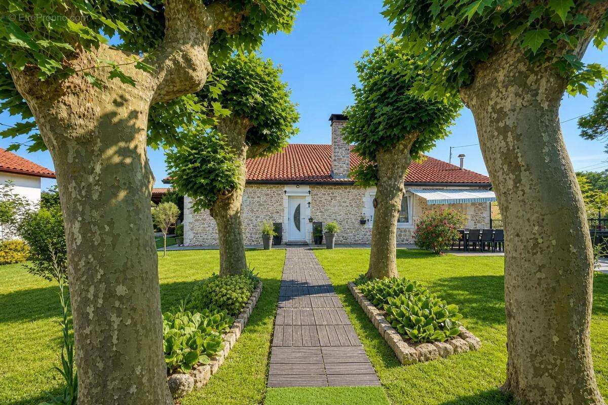 2 Maisons 1) 13 pièces de 476 m²
 2)58 m2 indépendante Cagnotte - photo 3