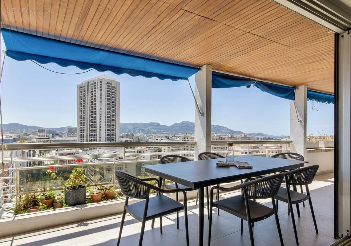 Appartement à MARSEILLE-8E