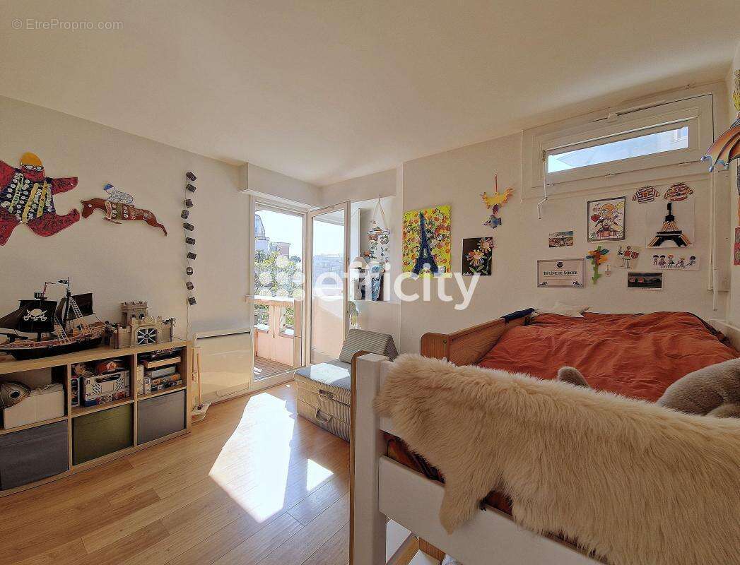 Appartement à ASNIERES-SUR-SEINE