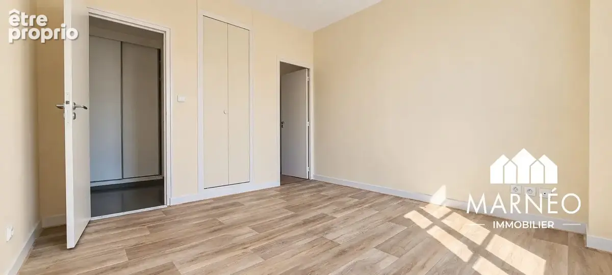Appartement 7 pièces 125 m² à vendre à Chalons-En-Champagne (51000) - photo 5