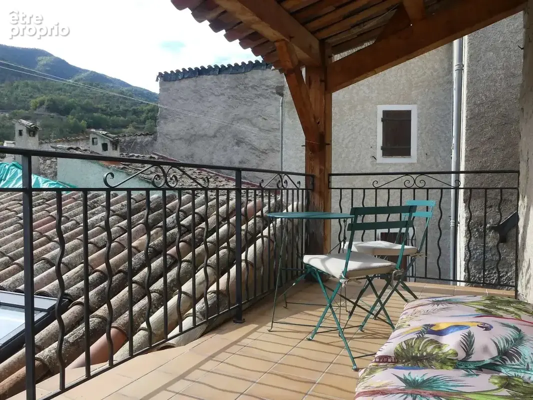 Appartement 3 Pièces 1er -Terrasse et grenier - photo 1