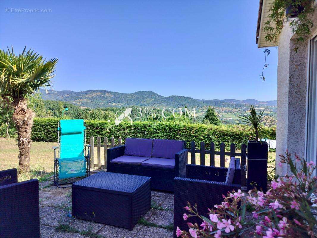 Maison à LE CRESTET