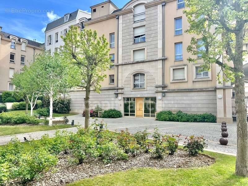 Appartement à MAISONS-LAFFITTE