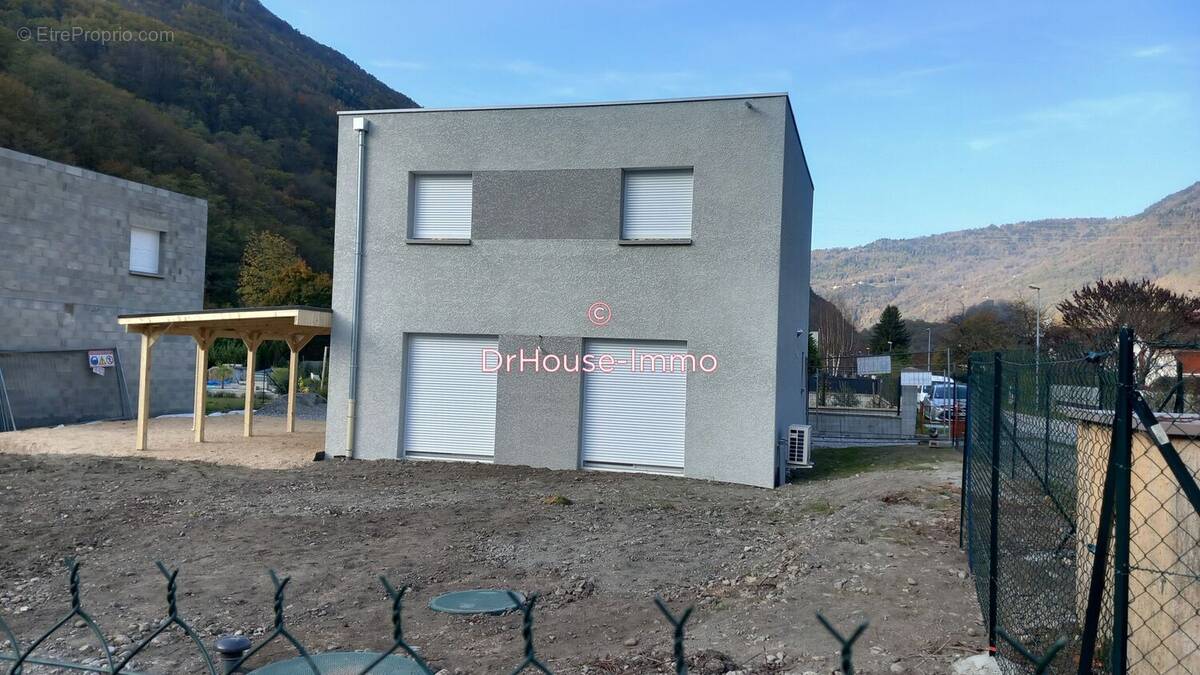 Maison à AIGUEBELLE