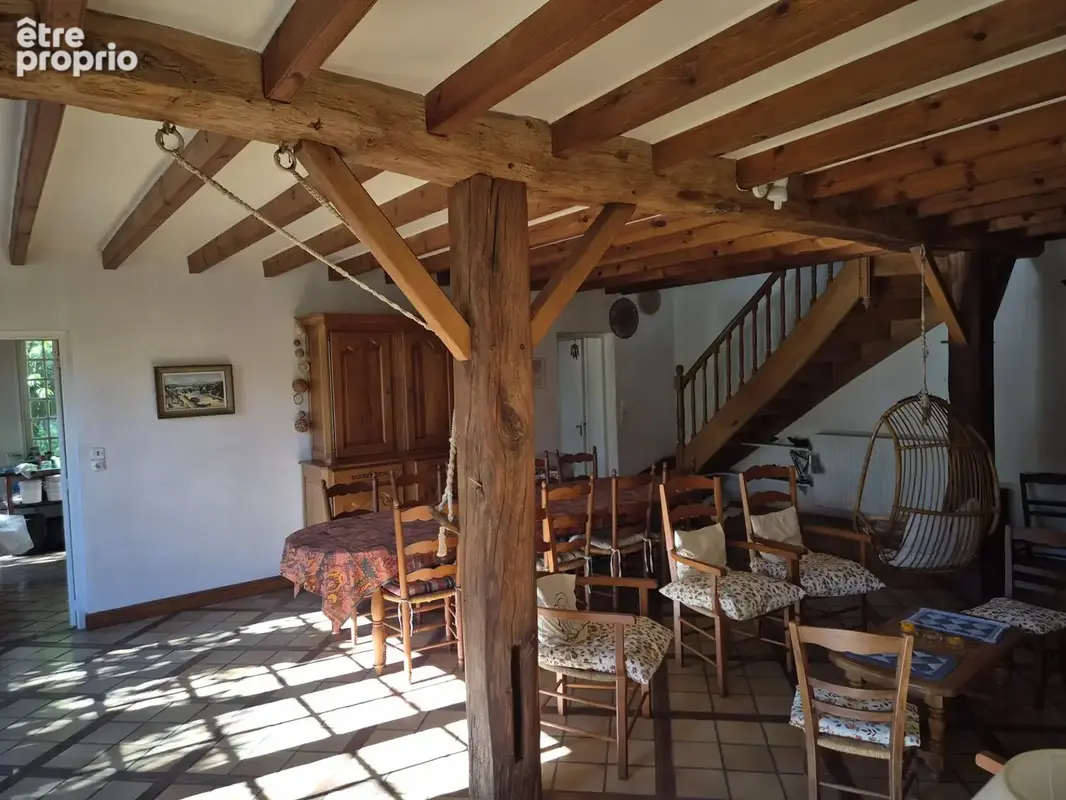 Corps de Ferme de 340 m2, avec plusieurs maisons indépendantes et 200 m2 de dépendances - photo 86