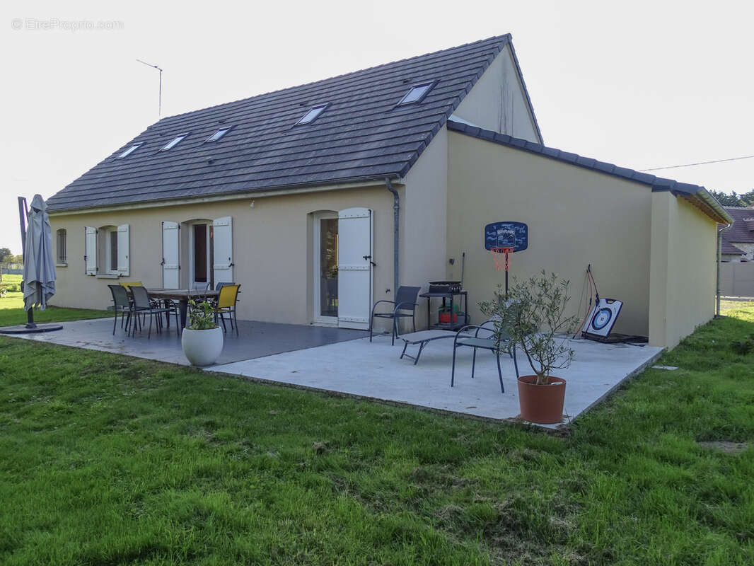 Maison à CHATRES-SUR-CHER