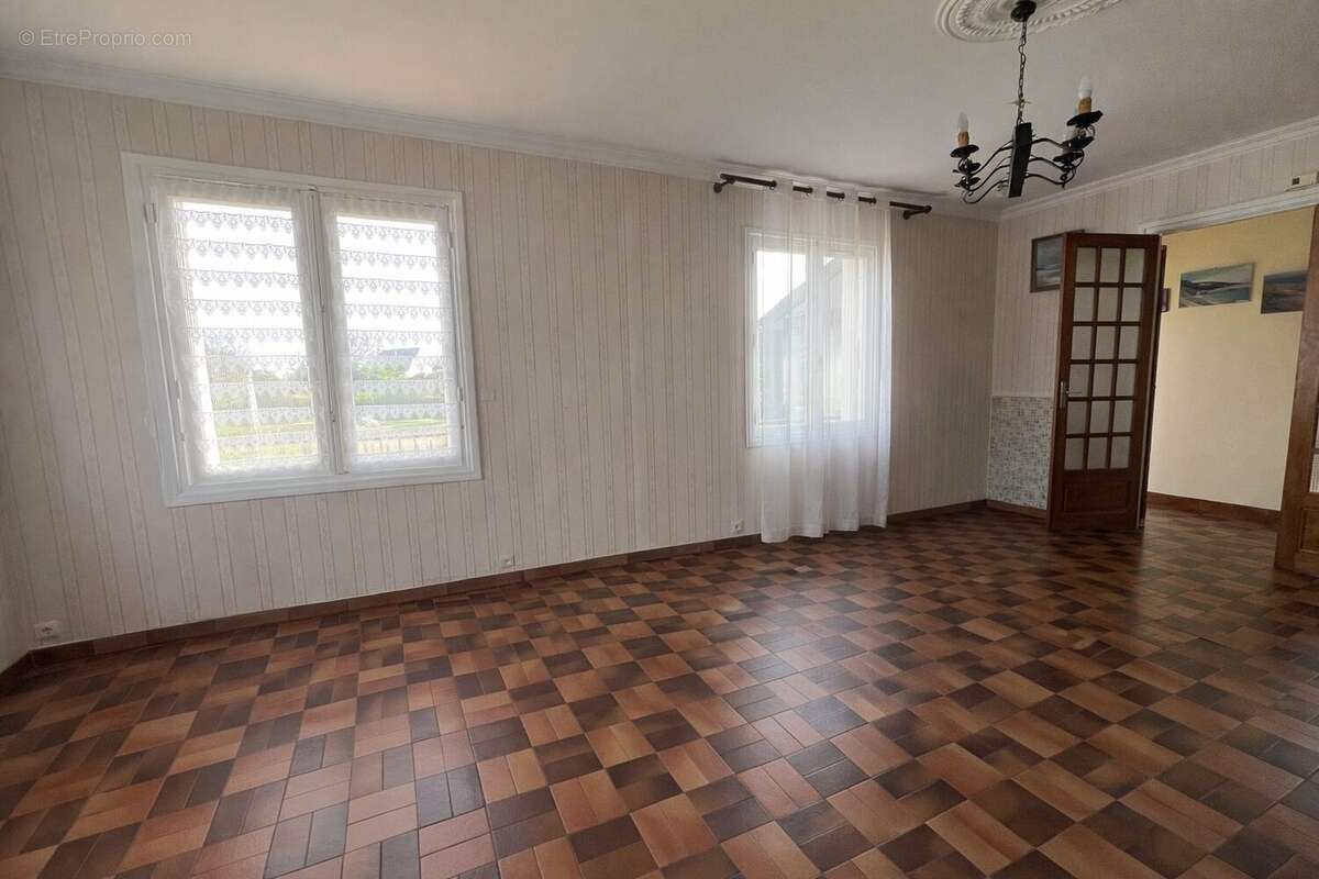 Maison 115 m² à Saint-Quay-Perros  - photo 8