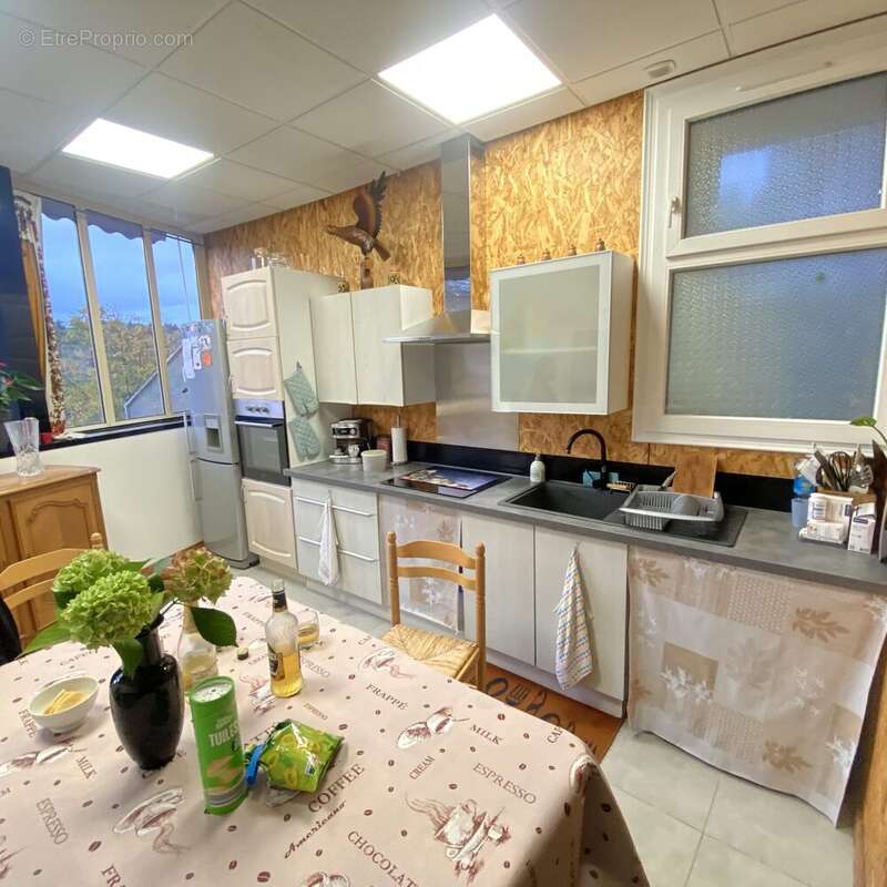 Appartement à PIERRE-BUFFIERE