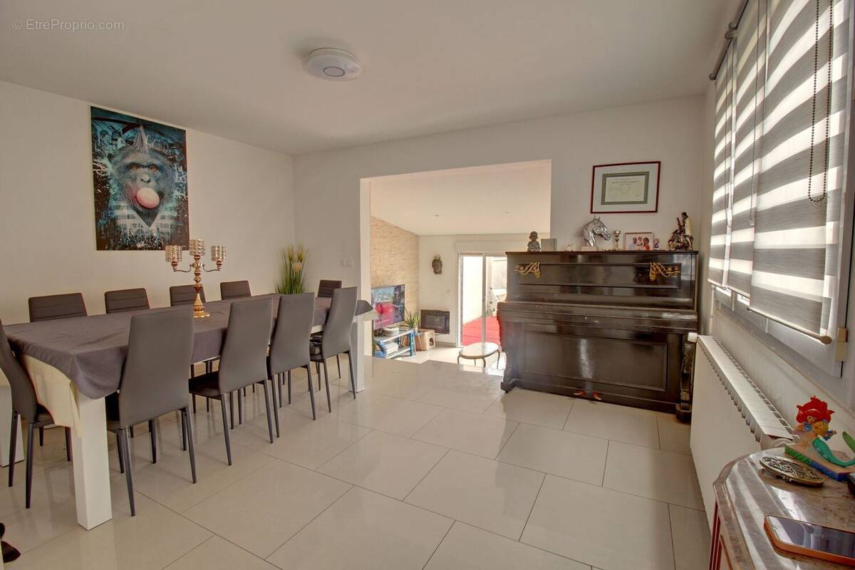 Maison à CONFLANS-SAINTE-HONORINE