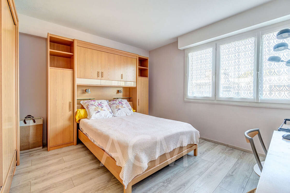Appartement spacieux de 6 pièces à Maisons-Laffitte - Terrasse - Centre ville - photo 3
