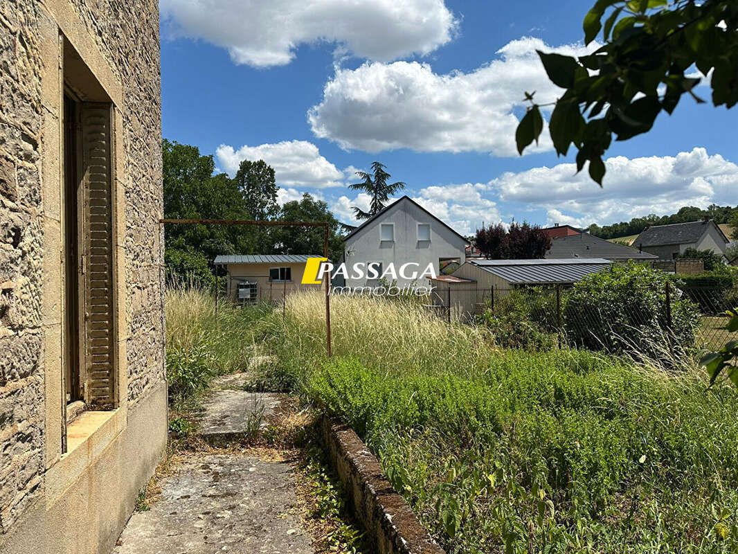 Maison à SEVERAC-LE-CHATEAU