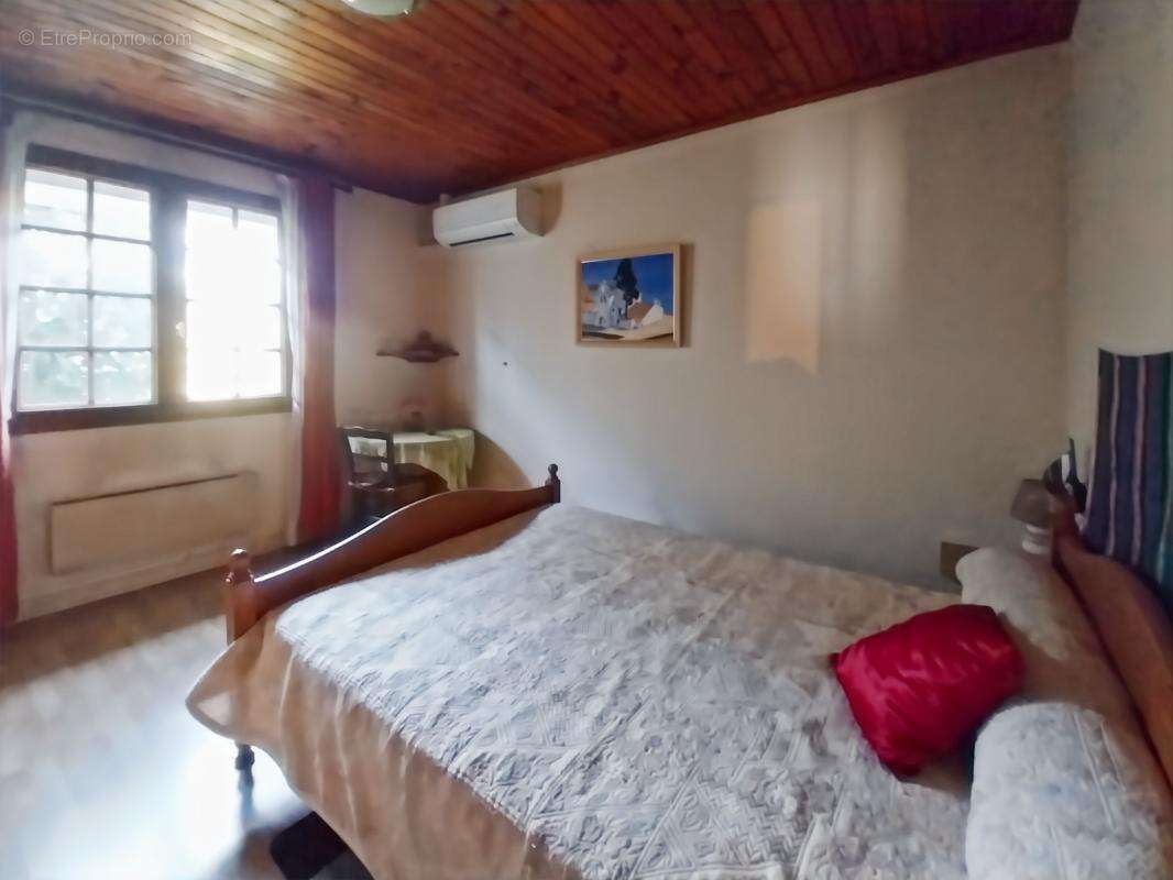 Maison à POMEROLS